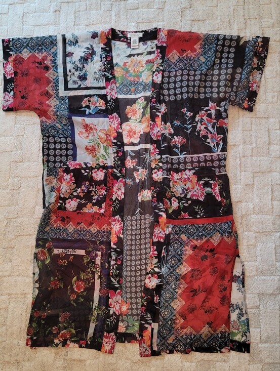 Rachel Zoe Other - EUC RACHEL ZOE Patchwork Floral Kimono Robe Pockets Boho Women's Size OS